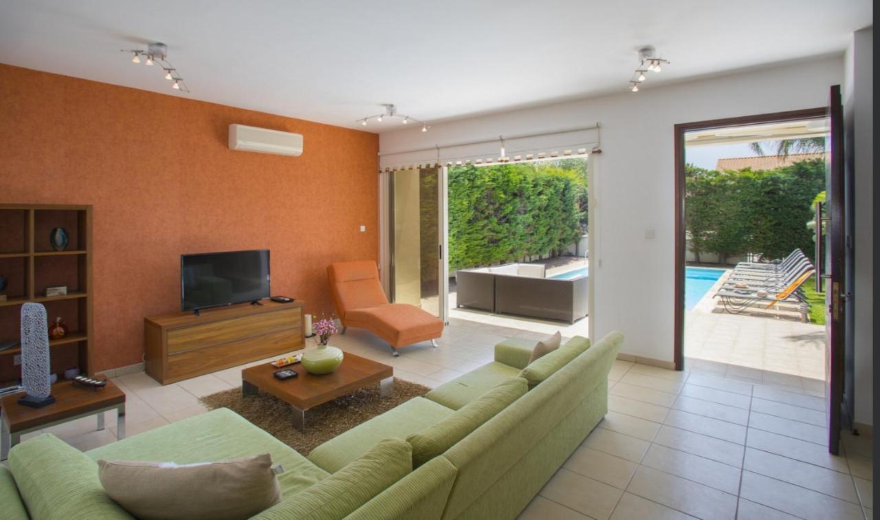 Soothing Sunset Villa With Private Pool, 200M From The Beach Perivolia Exteriör bild